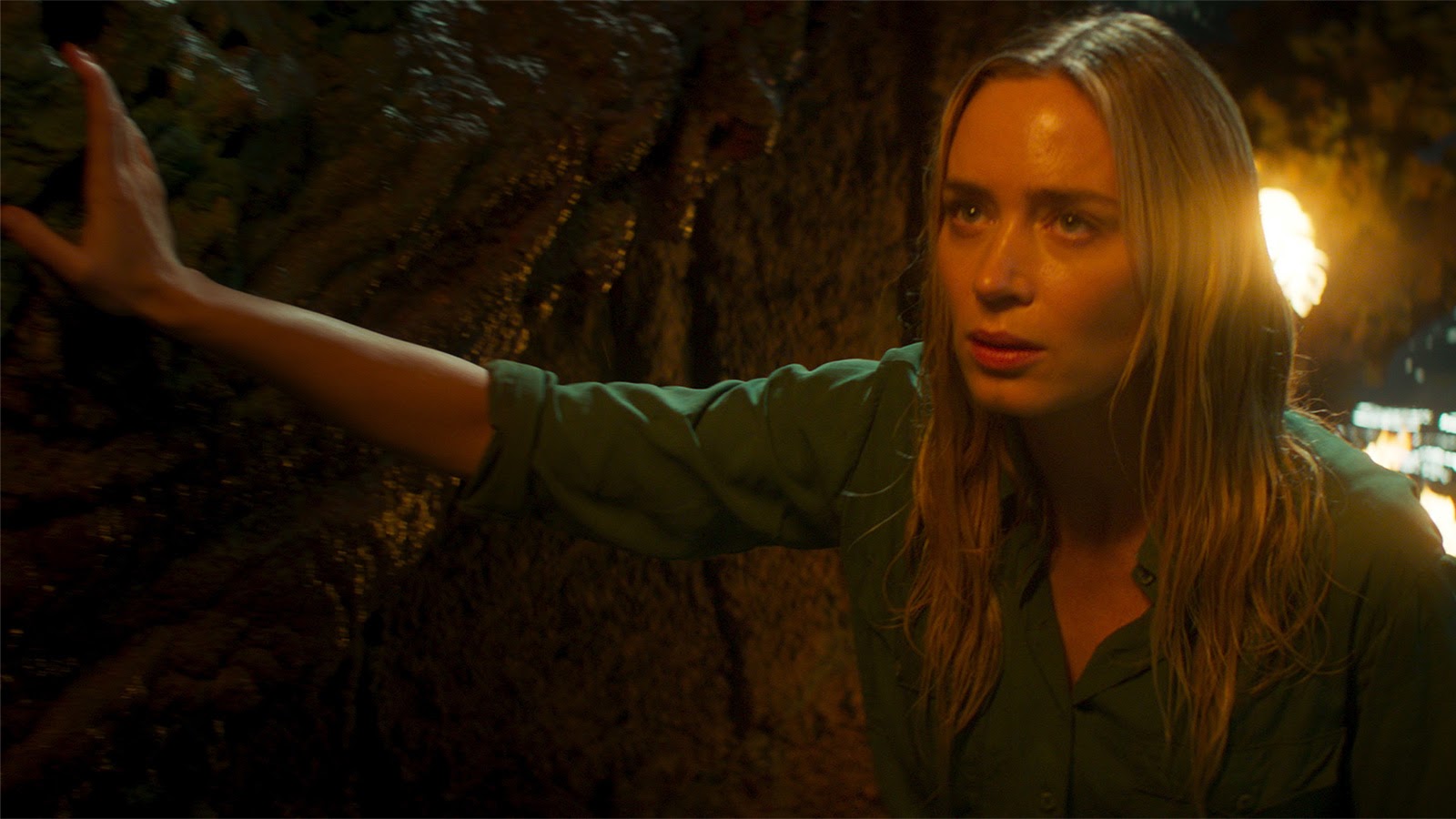 Emily Blunt plays Lily Houghton in Jungle Cruise.