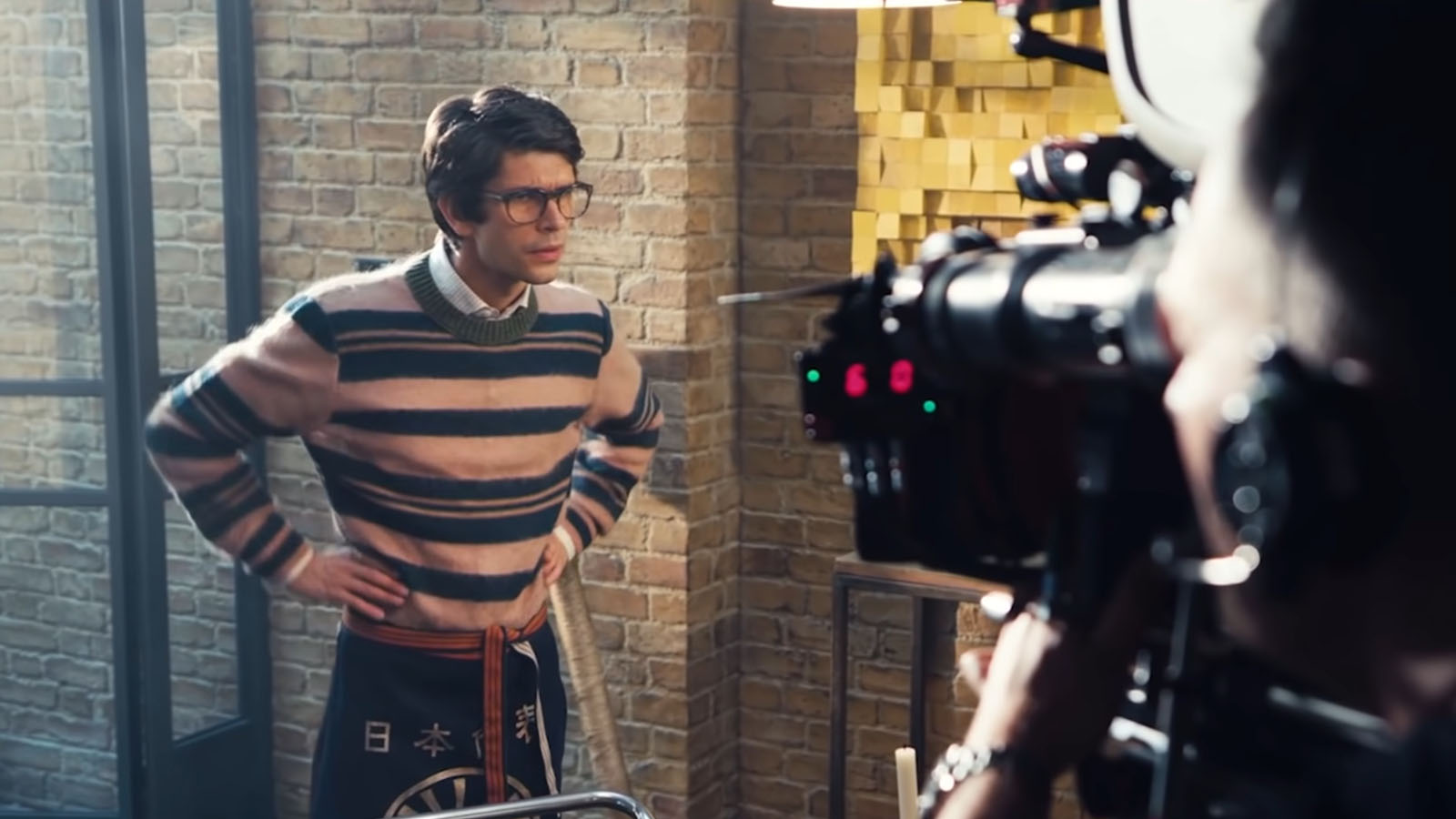 BTS shot of Ben Whishaw as Q in No Time to Die.