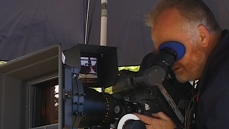 Arriflex 435 camera on location for The Fellowship of the Ring. Image © New Line Cinema