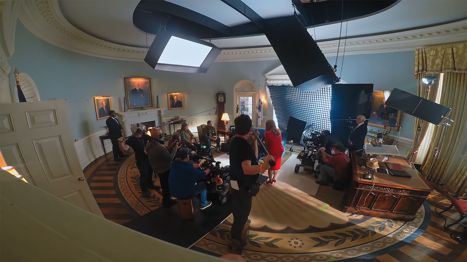 BTS shooting setup for the Oval Office scenes. Image © Netflix
