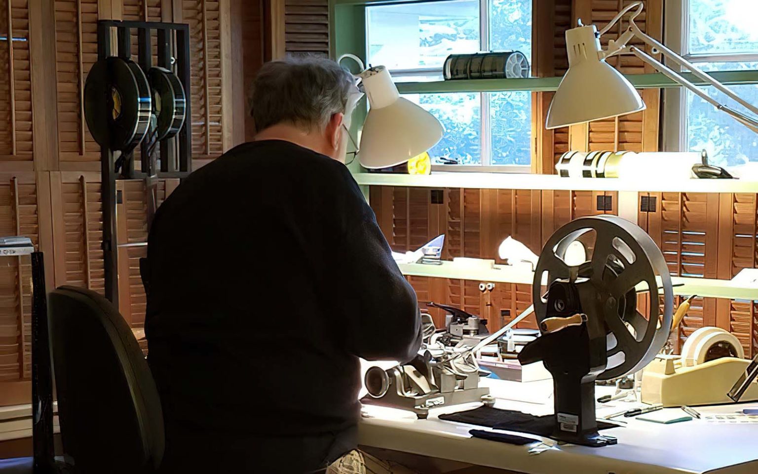 Behind the Scenes of OscarNominated "Licorice Pizza"