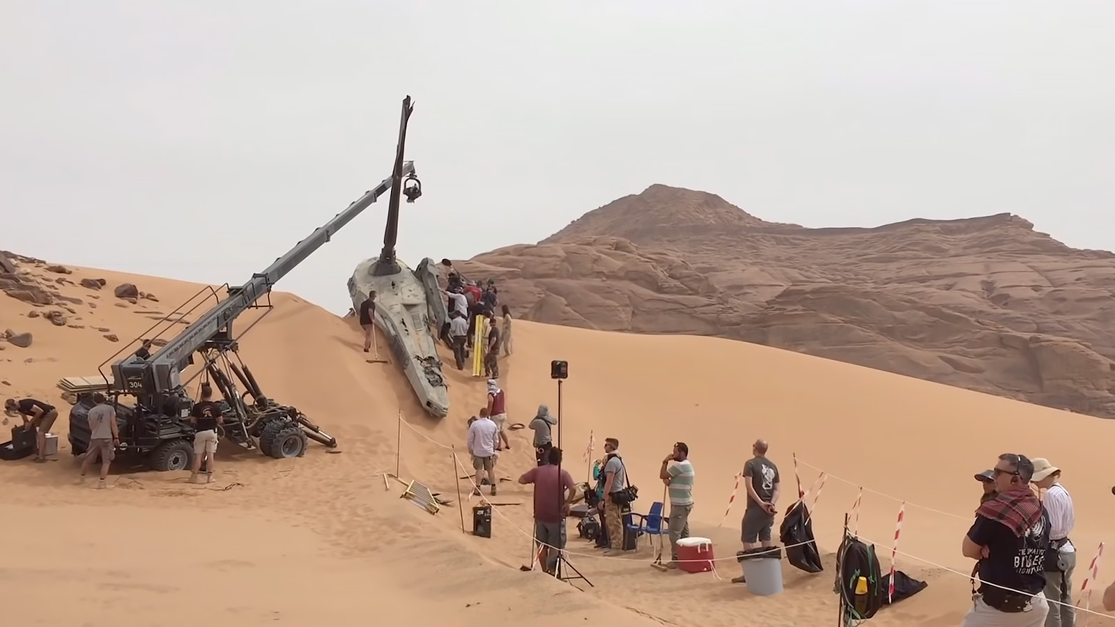 Filming the ornithopter crash set for Dune. Image © Warner Bros.