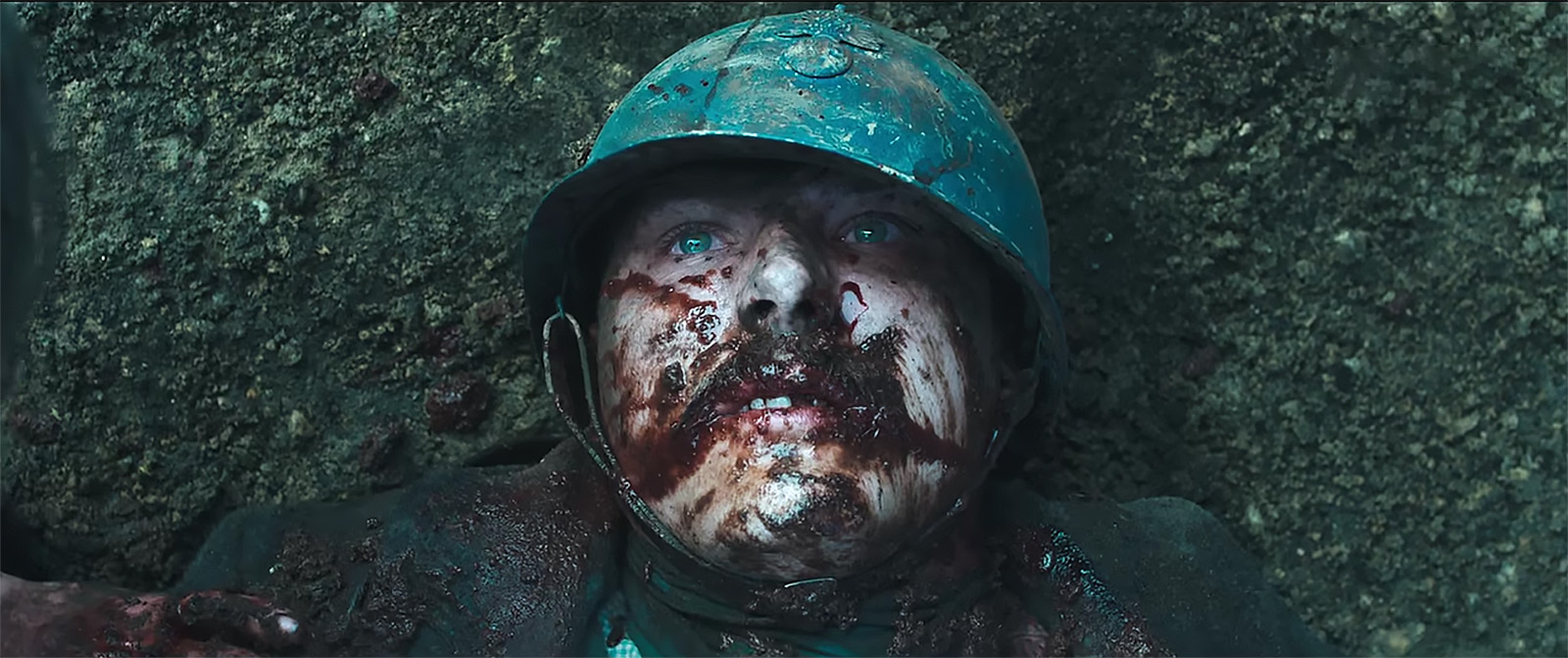 Realistic makeup showed the effects of war in All Quiet on the Western Front. © Reiner Bajo/Netflix
