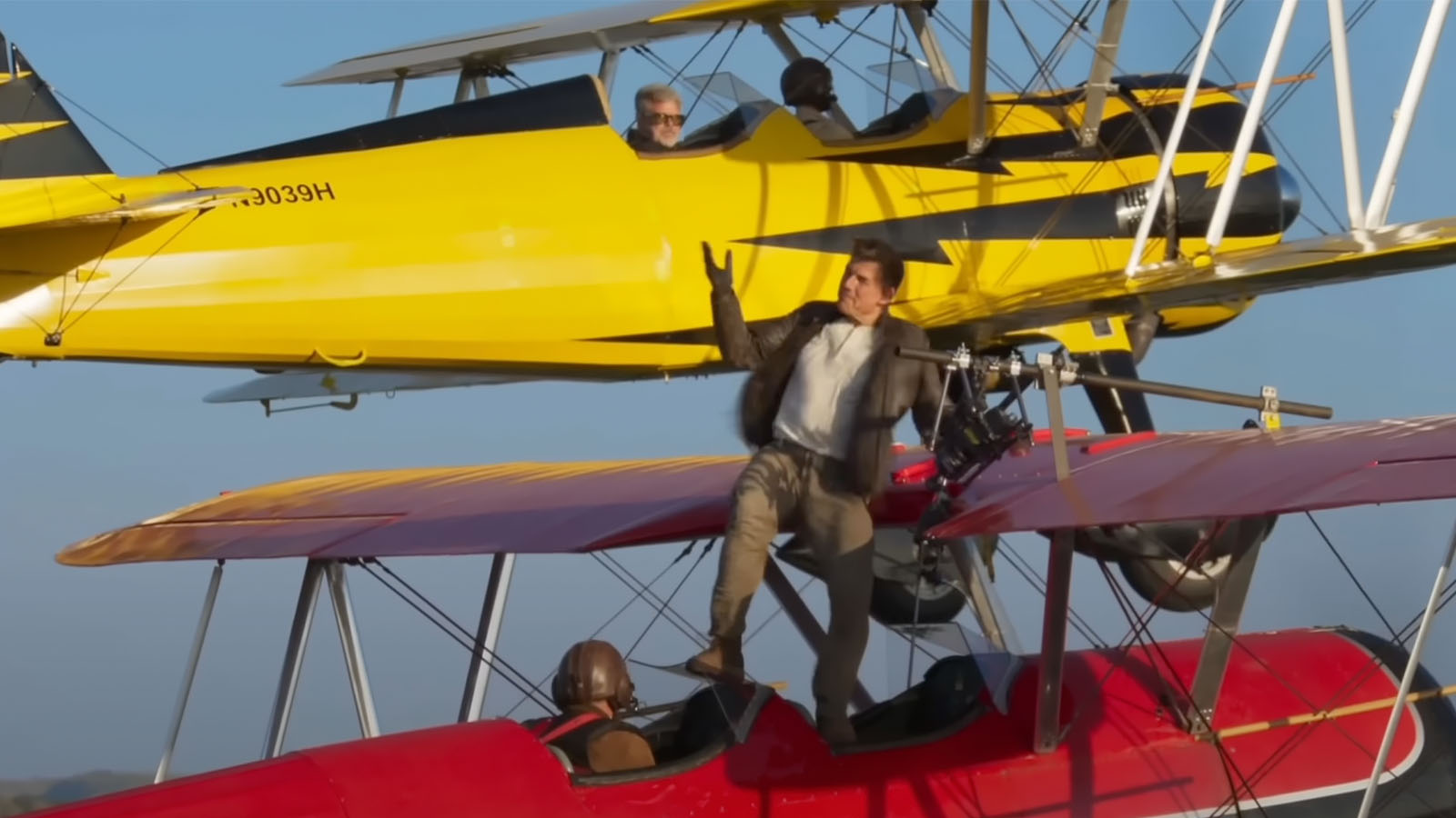 Cinemacon biplane stunt with Tom Cruise and Chris McQuarrie.