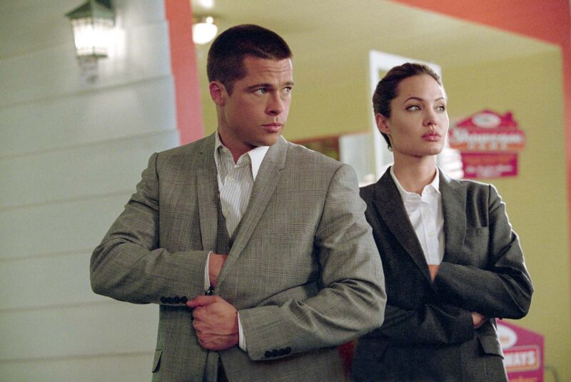 Showrunner Francesca Sloane has confirmed that Mr. and Mrs. Smith takes place in the same universe as the 2005 film. Image © 20th Century Studios