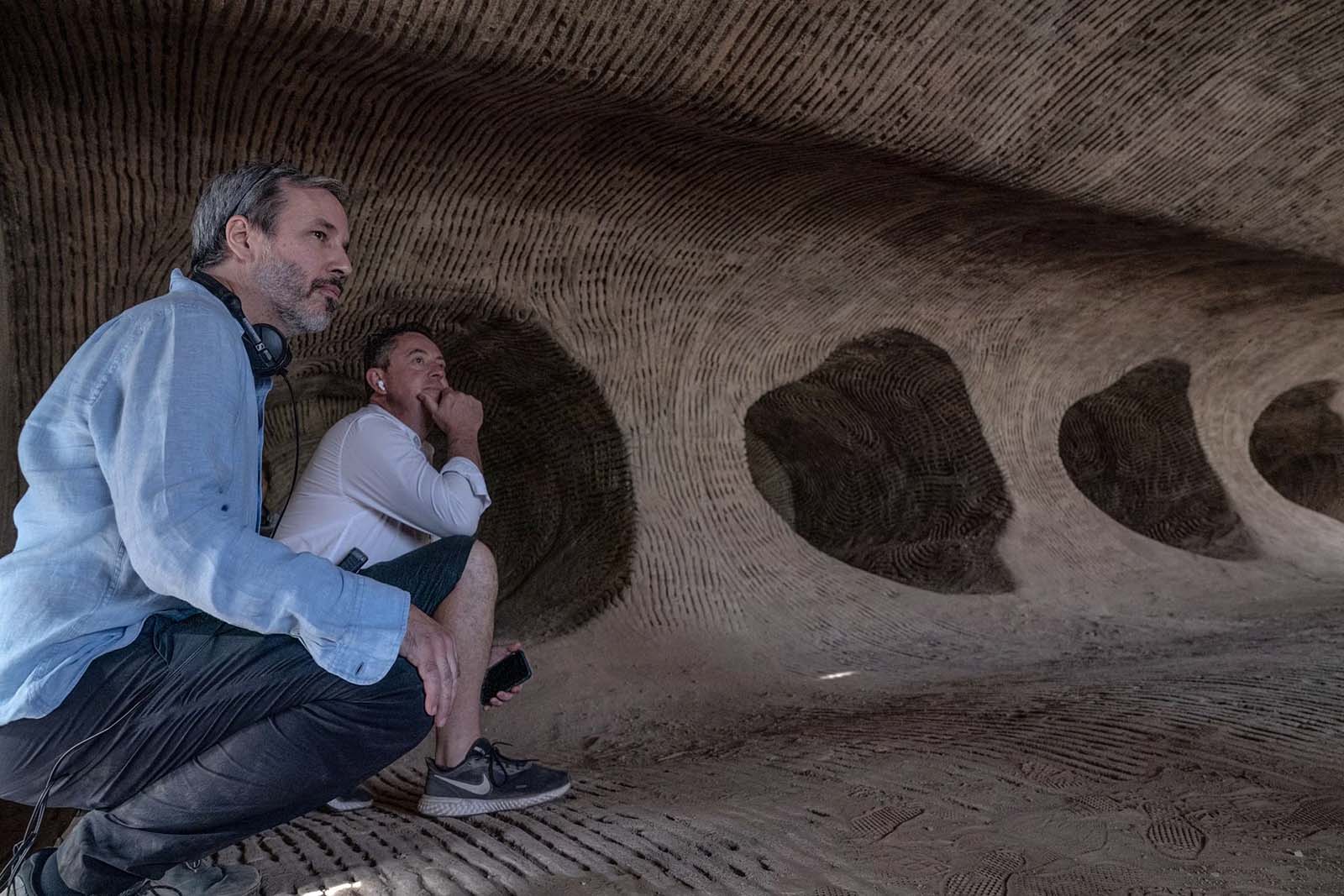 DP Greg Fraser and director Denis Villeneuve behind the scenes of Dune: Part Two. Image © Warner Bros.