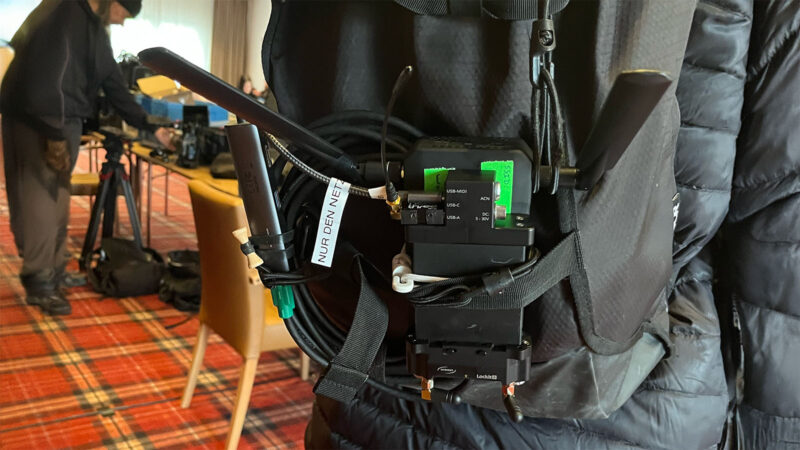 tech with portable modem