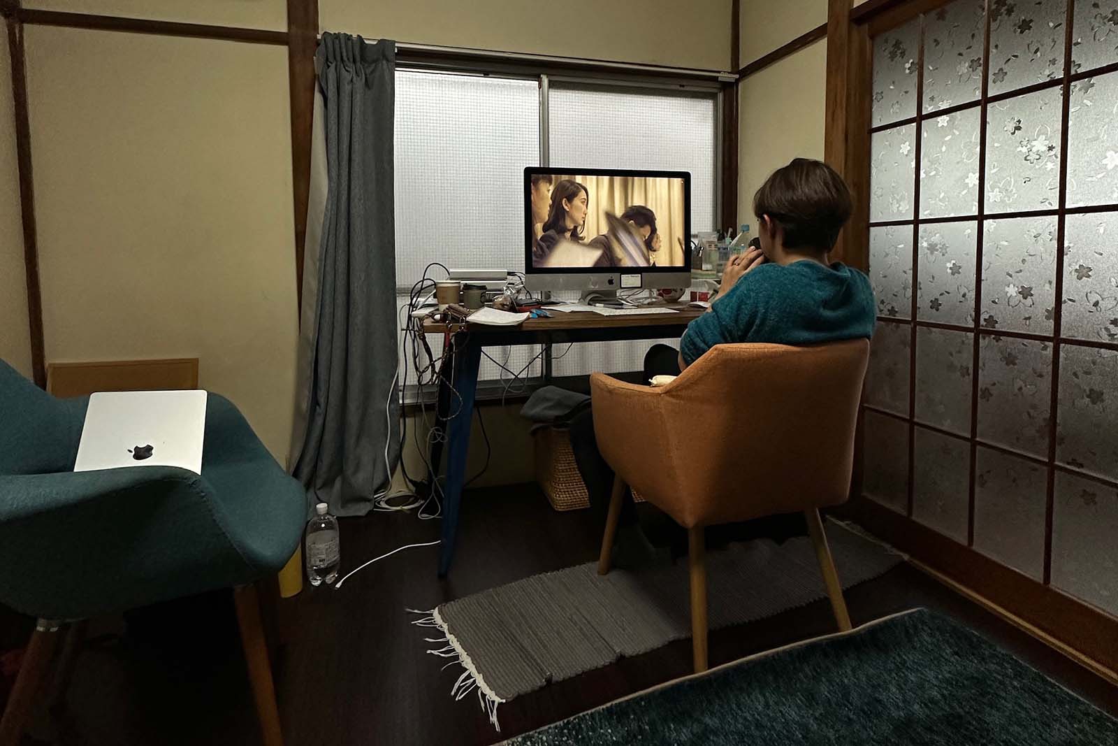 Yamazaki hard at work editing Black Box Diaries. Image © Maya Daisy Hawke